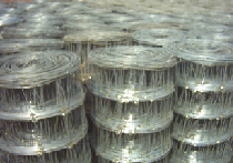 wire mesh fence