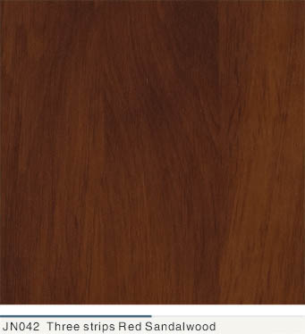 3-strip laminate flooring