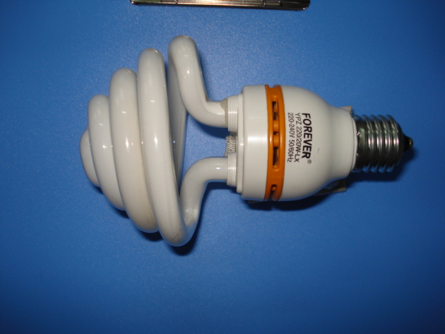 half spiral energy saving lamp