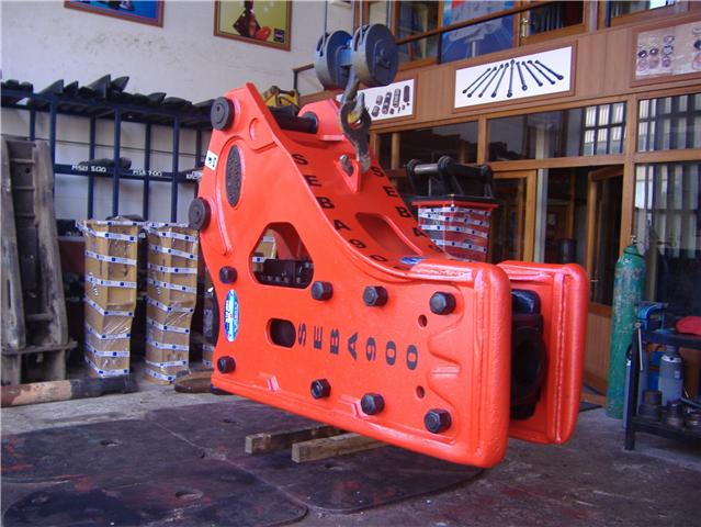 SEBA 900 SIDE TYPE USED HYDRAULIC BREAKERS