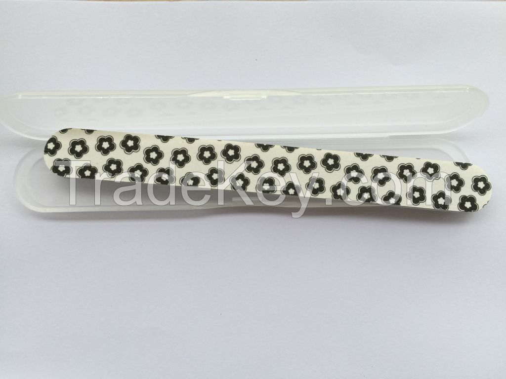 nail file with case