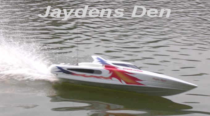 2 Stroke Massive R/C Boat