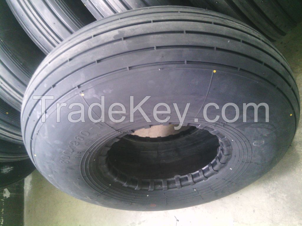 Aircraft tire