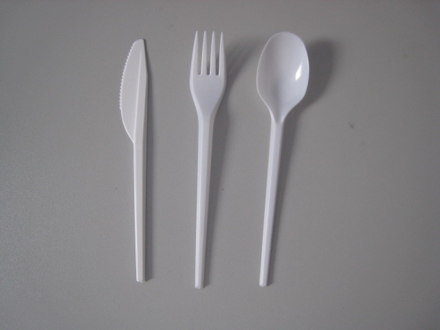 plastic tableware