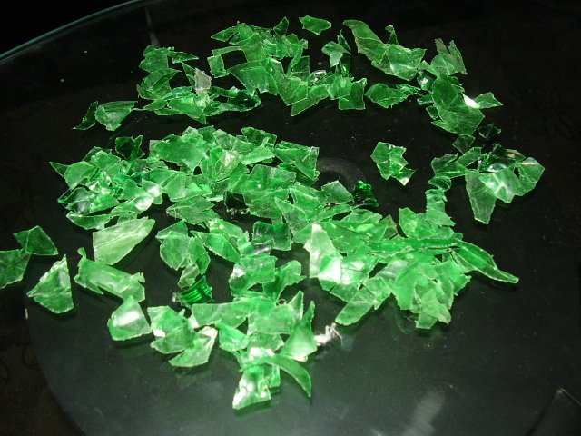 PET FLAKES green