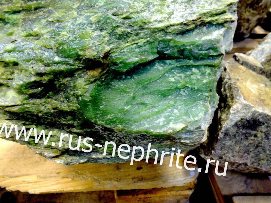 Green nephrite