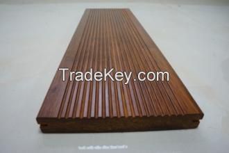 Outdoor strandwoven bamboo flooring