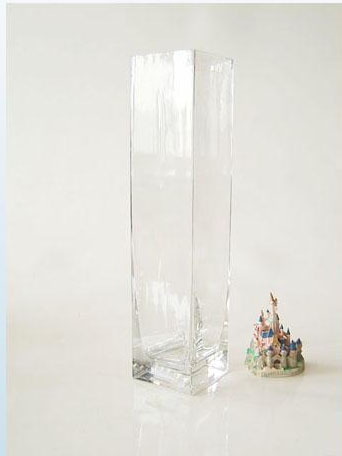 clear glass vase