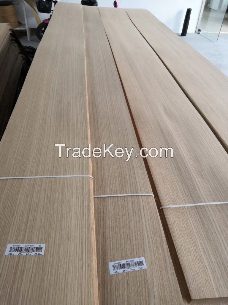 Natural  white oak wood veneer