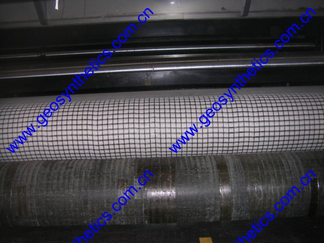 Fiberglass Geogrid with Polypropylene geotextile