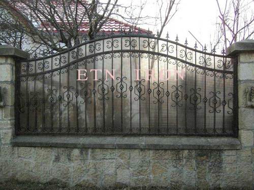 custom fence