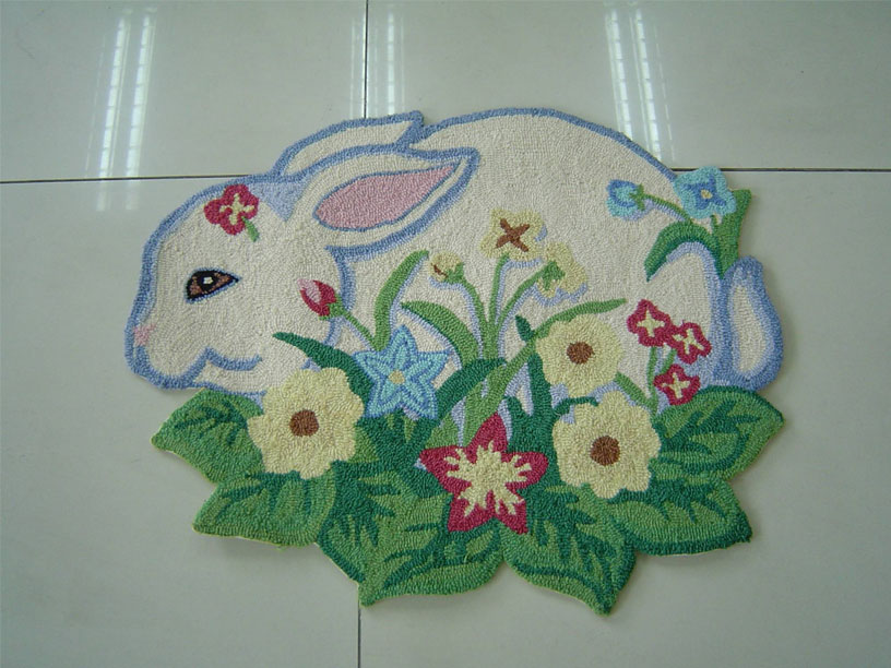 lovely rabbit hooked rug