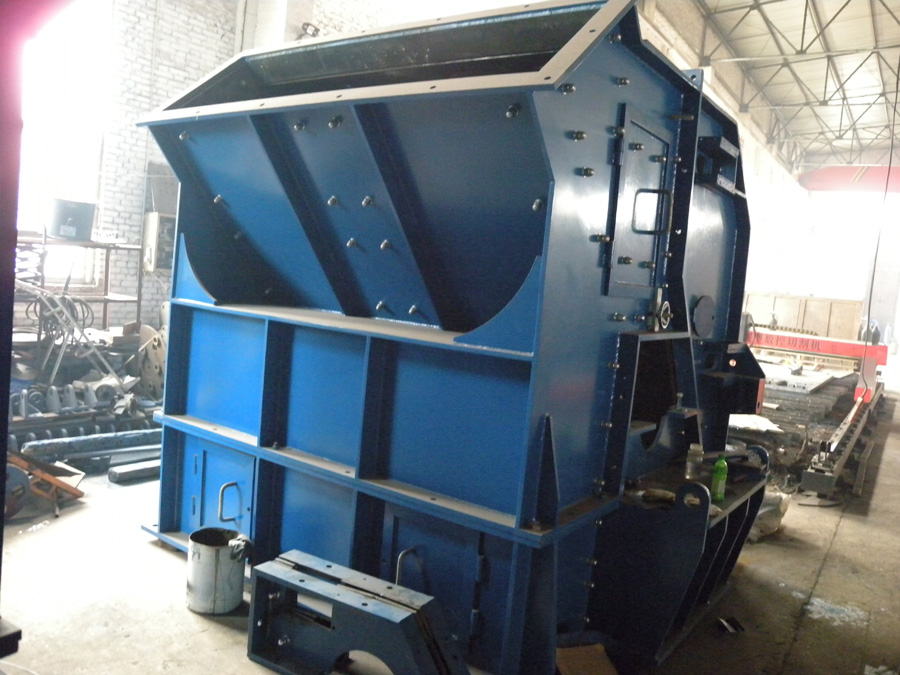 High efficiency complex crusher