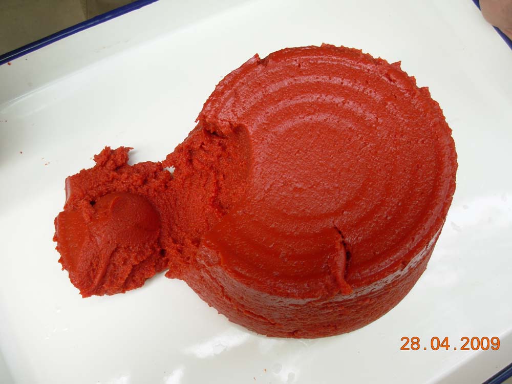 tinned tomato paste