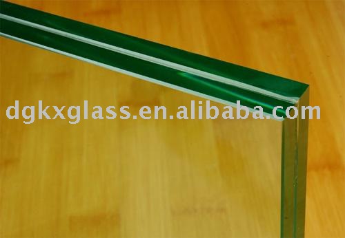 Clear laminated glass