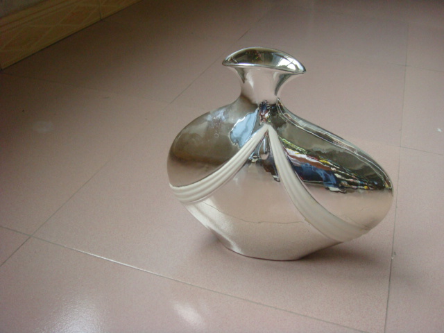 ceramic vase(electroplate)