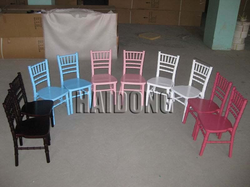 KIDS Chivari Chair in White Colour