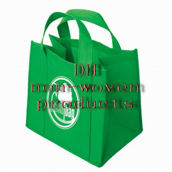 Non-woven shopping bags