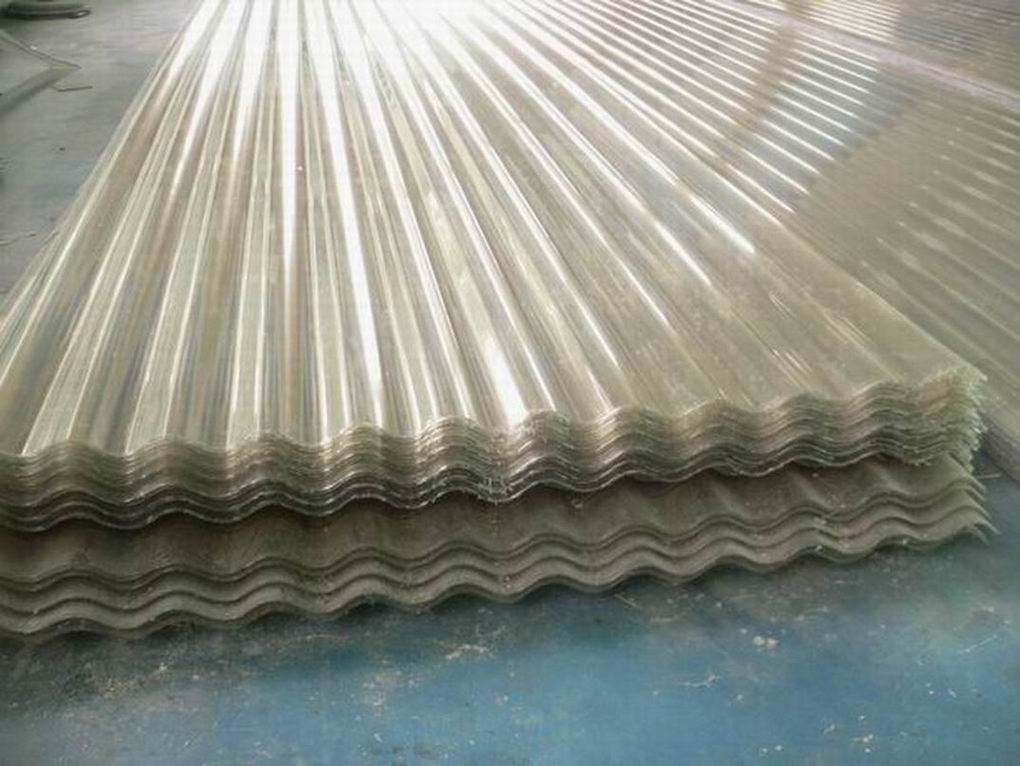 Polycarbonate corrugated roofing sheet