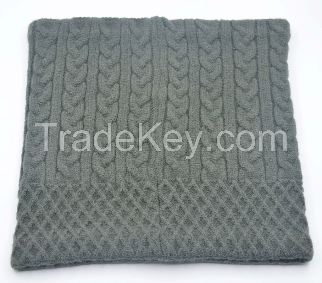 2025 Knitted scarf - versatile and warm BSCI RWS