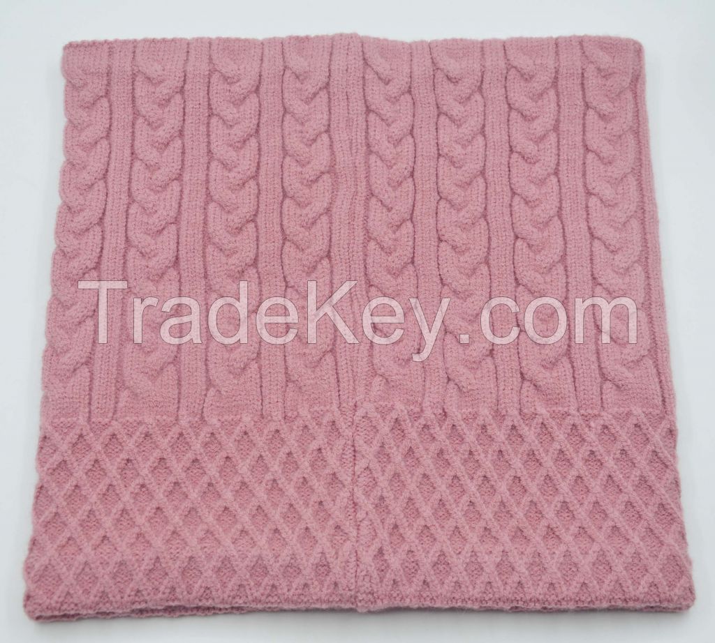 2025 Knitted scarf - versatile and warm BSCI RWS