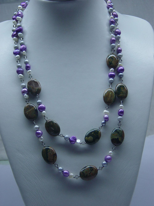 Pearl and gemstone necklace