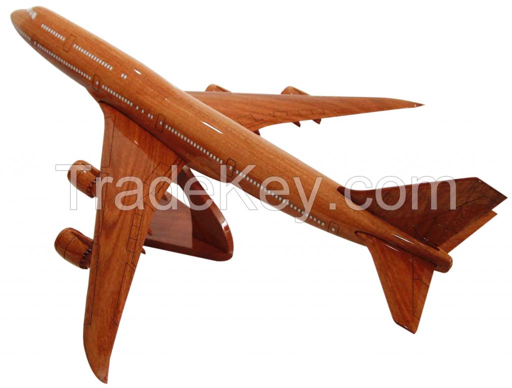 Wooden airplane - Boing 747-8, C130, F15, A310