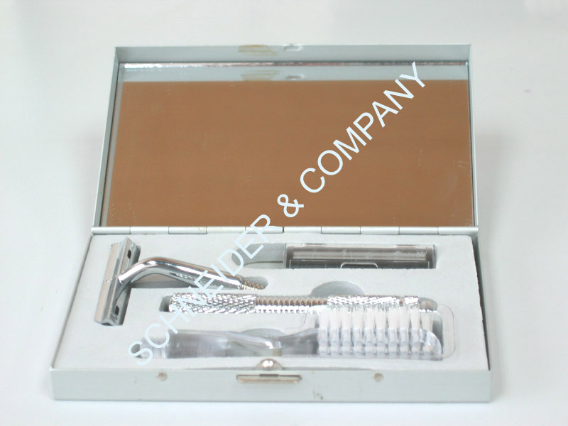 Travel Shaving + Toothbrush Set