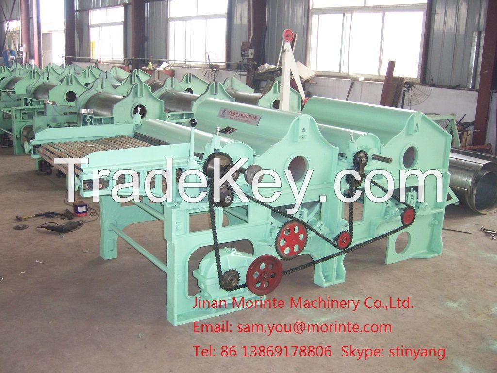 Textile tearing machine