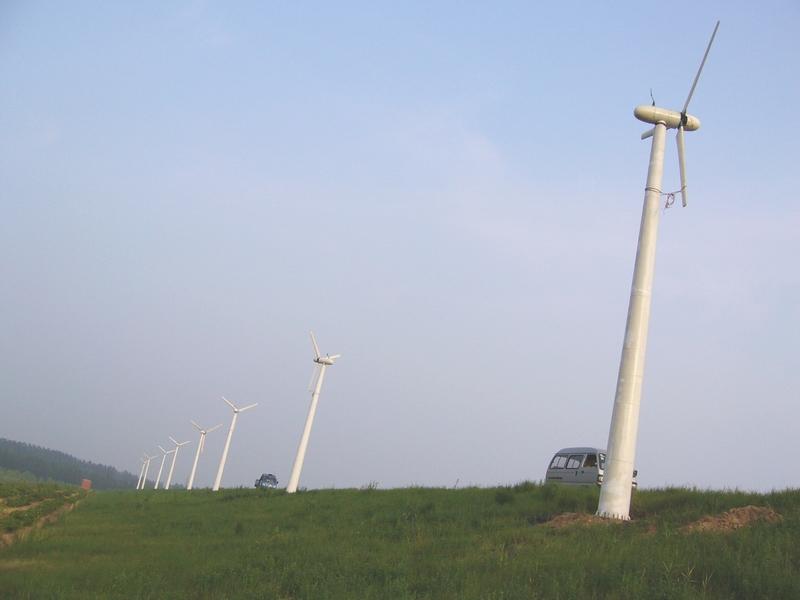 Wind turbine generator