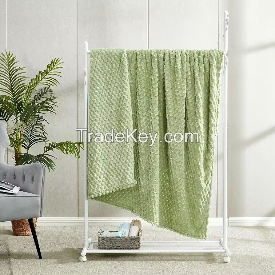 Wholesale Fluffy Jacquard Flannel Blanket Solid Cozy Soft Flannel Fleece Throw Blanket for All Season