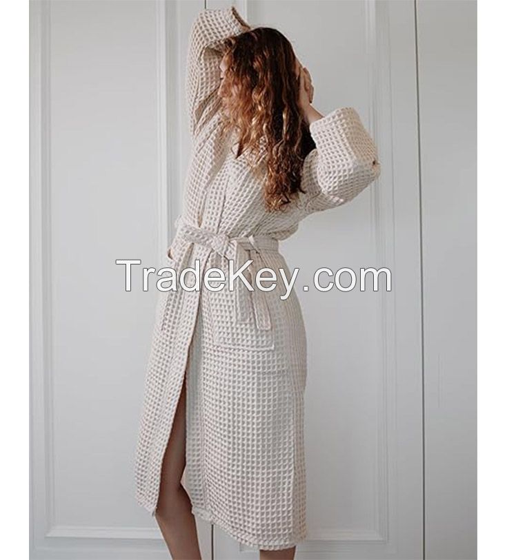 100% Cotton White Thick Terry Bathrobe for Women's Sleepwear Spa Beauty 5 Star Hotel Luxury Bath Robes With Logo Embroidered