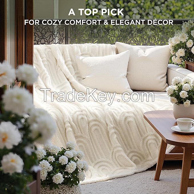 Quality  Fleece Furniture Colorful Plain Color Thickened Flannel Cute Jacquard Throw Bed Blanket