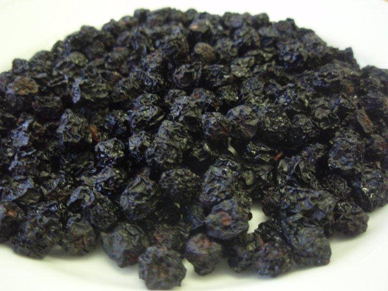 dried aronia