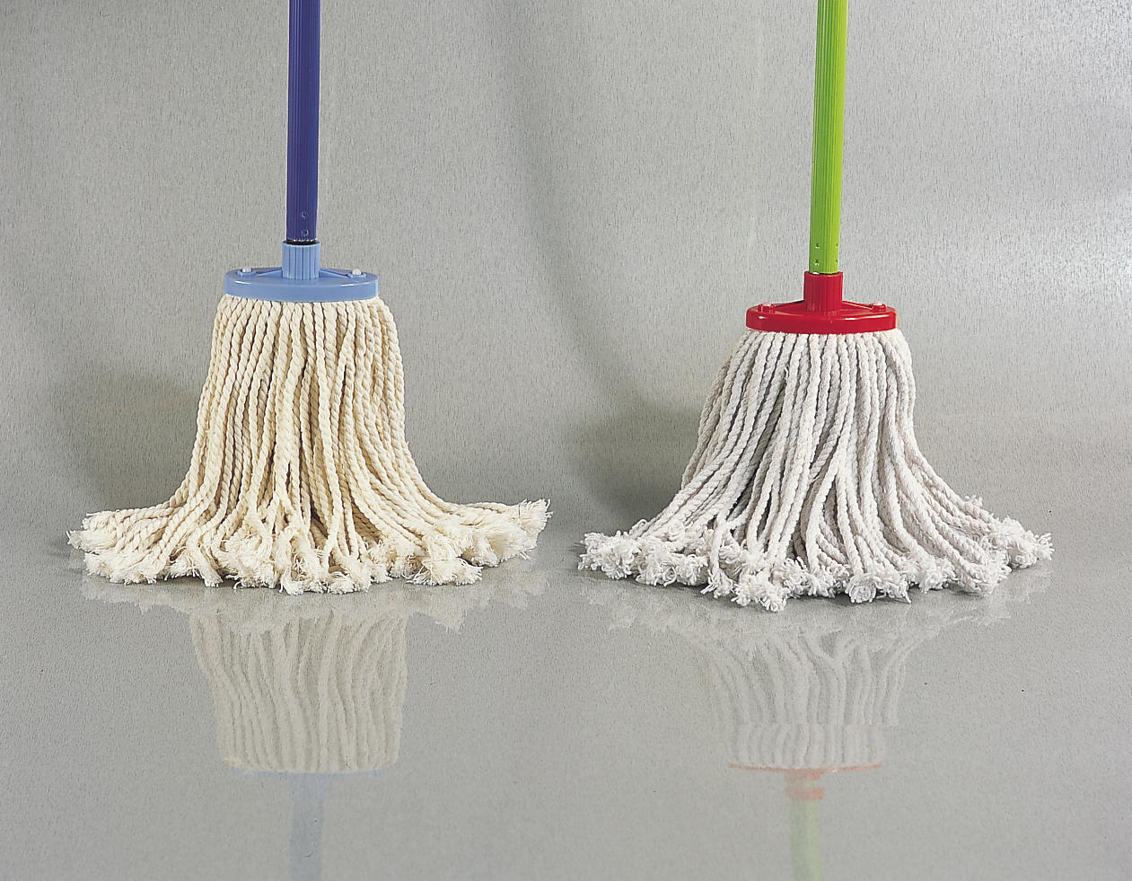 Mop with cotton bristle