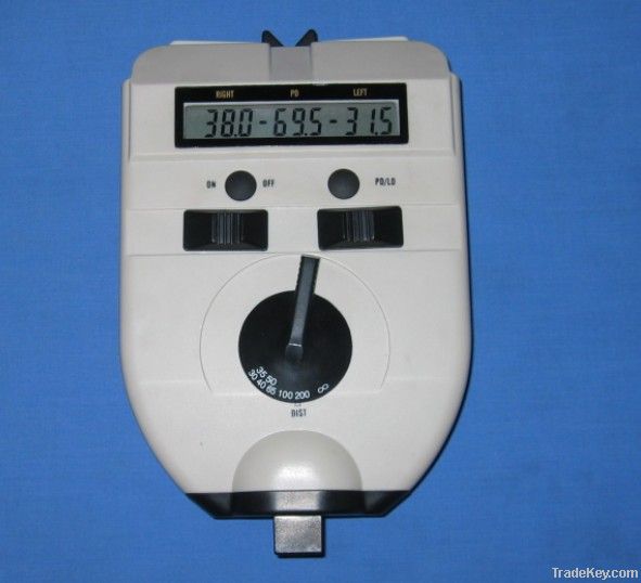 Pupil distance meter, Centrometer