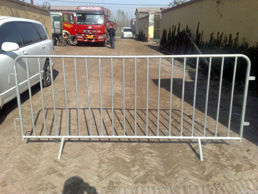 Crowd Control  Barrier/ welded wire mesh Temproary fence