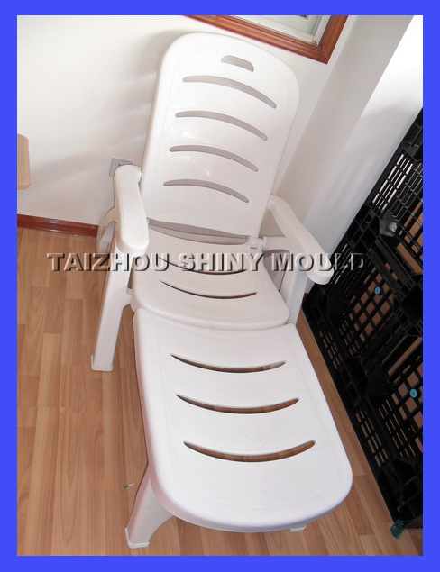 Collapsible Chair Mould