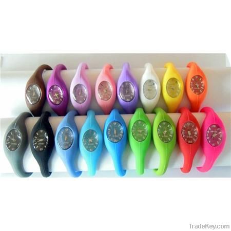 Fashion Silicone Sports Bracelet Wrist Watch China Band