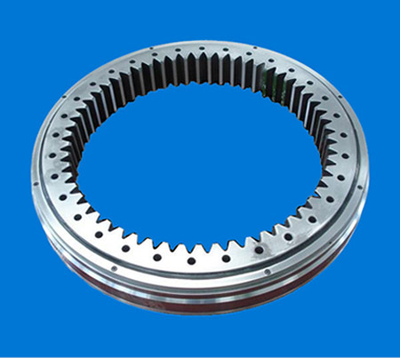 Three row roller slewing bearing