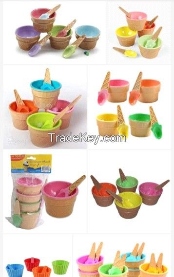 Ice Cream Cups With Spoon 