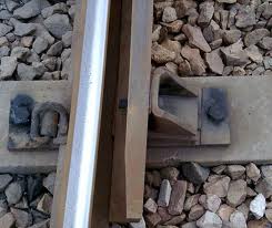 UIC33 Check rail