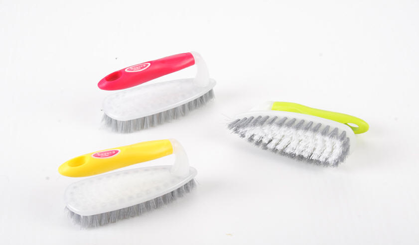 Plastic/nylon floor brush