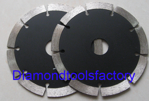 Dry saw blade