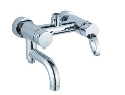 Single handle bath-shower faucet