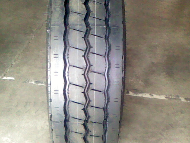 Truck tyre 1200R24-20