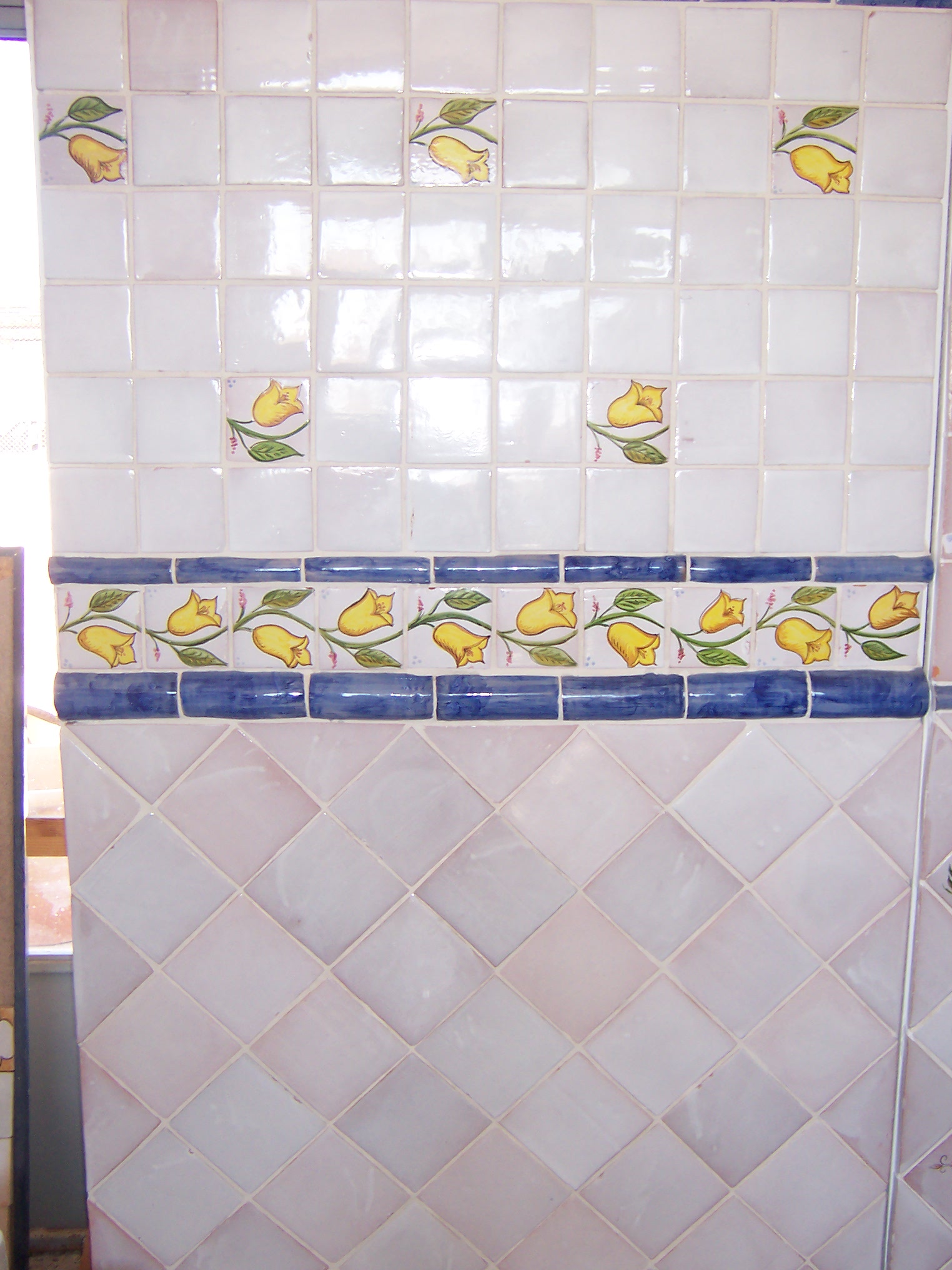 TILES HAND-MADE OF THE SOUTH OF SPAIN, CERAMIC DECORATIVE AND POTTERY