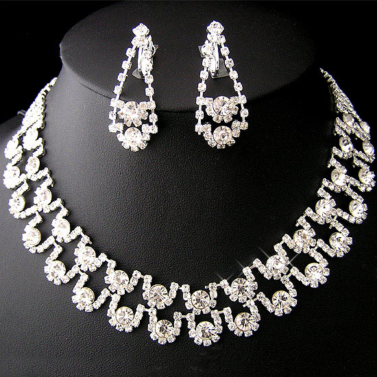 fashion jewellery, rhinestone necklace set