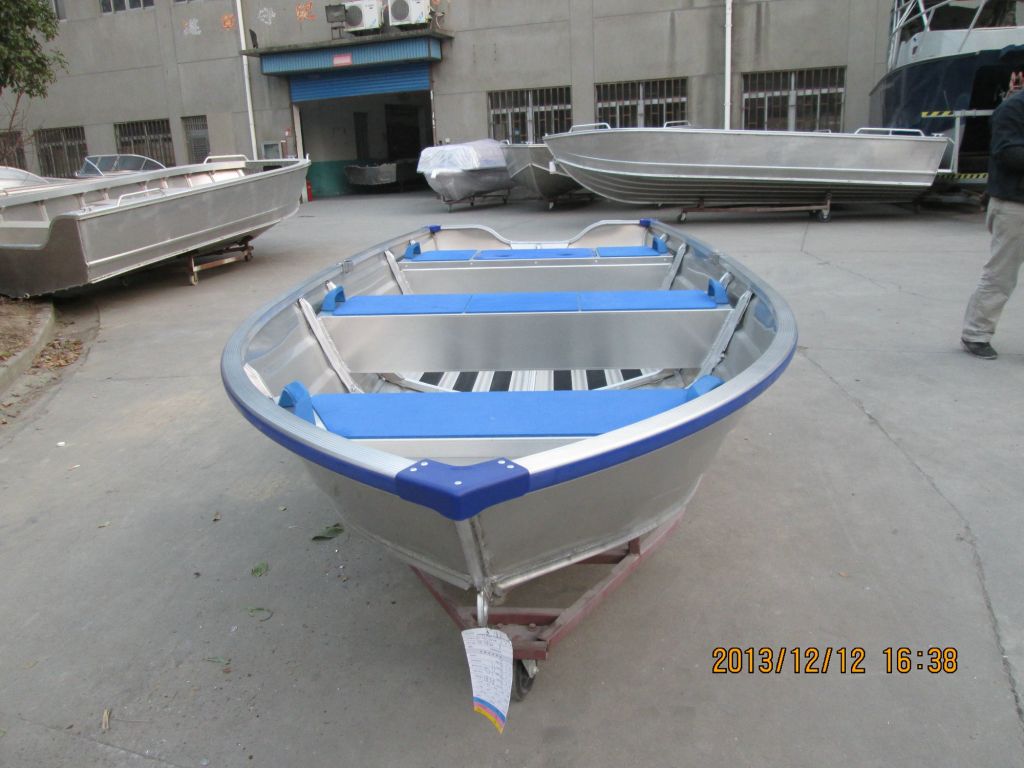 Aluminum boat - 400 Catch Aluminum Fishing Boat