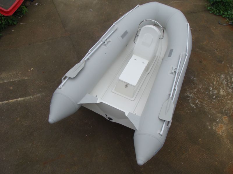 supply RIB330 boat